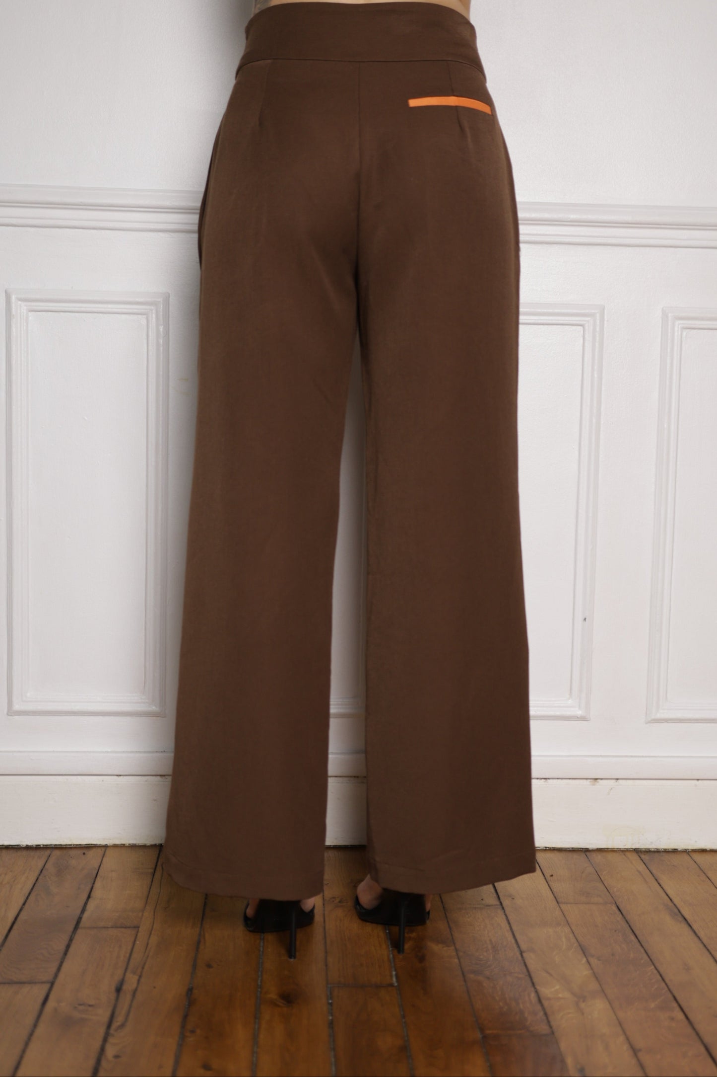 Pantalon à plis et empiècements Le Golfique Brown/Orange