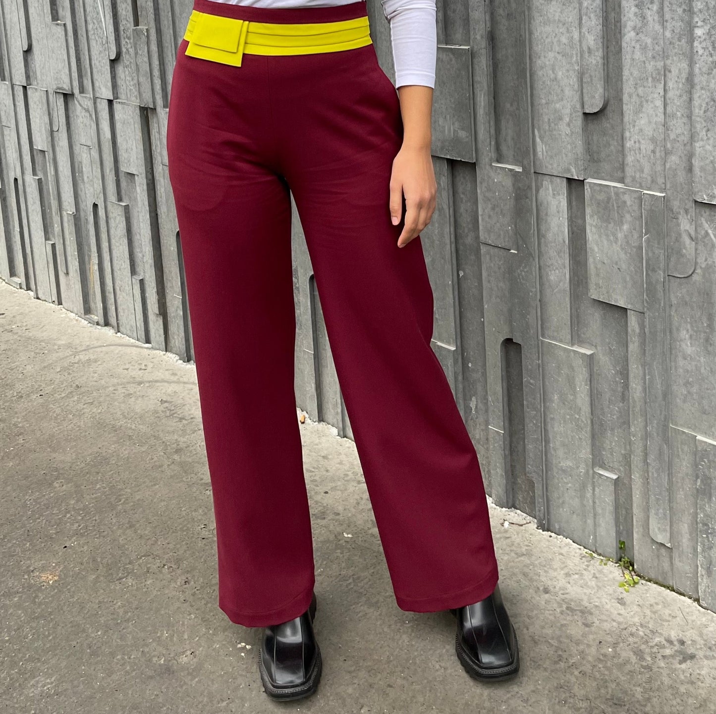 Pantalon à plis et empiècement Le Golfique Burgundy/Green